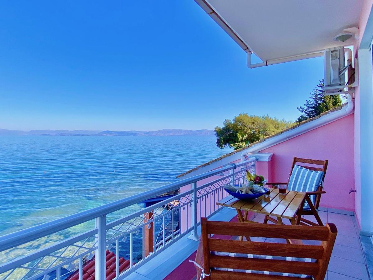 Seafront Villa Ourania Mesongí Exterior foto